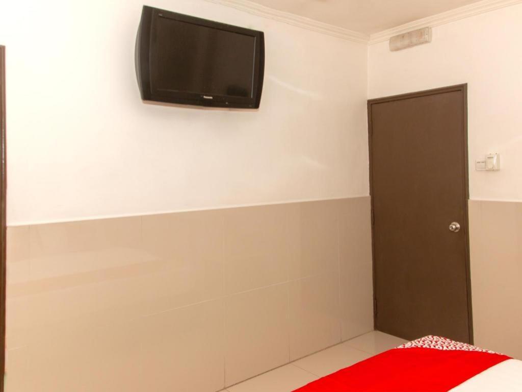 Oyo 89851 Leila Hotel Sandakan Exterior photo